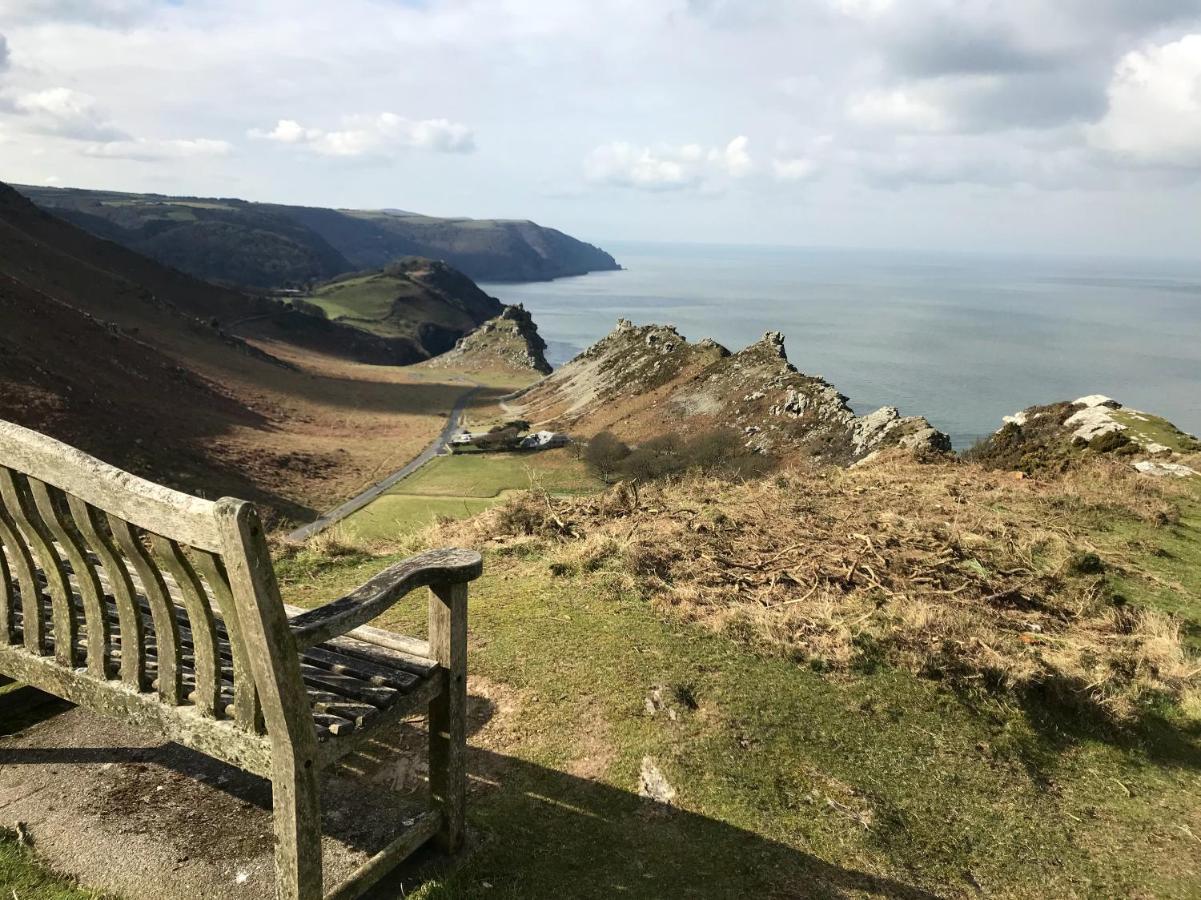 Castle Hill Guest House Lynton Esterno foto