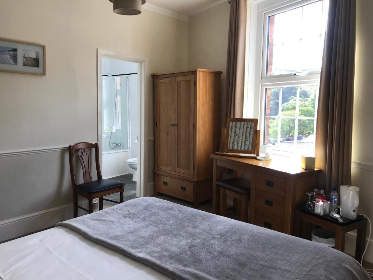 Castle Hill Guest House Lynton Esterno foto