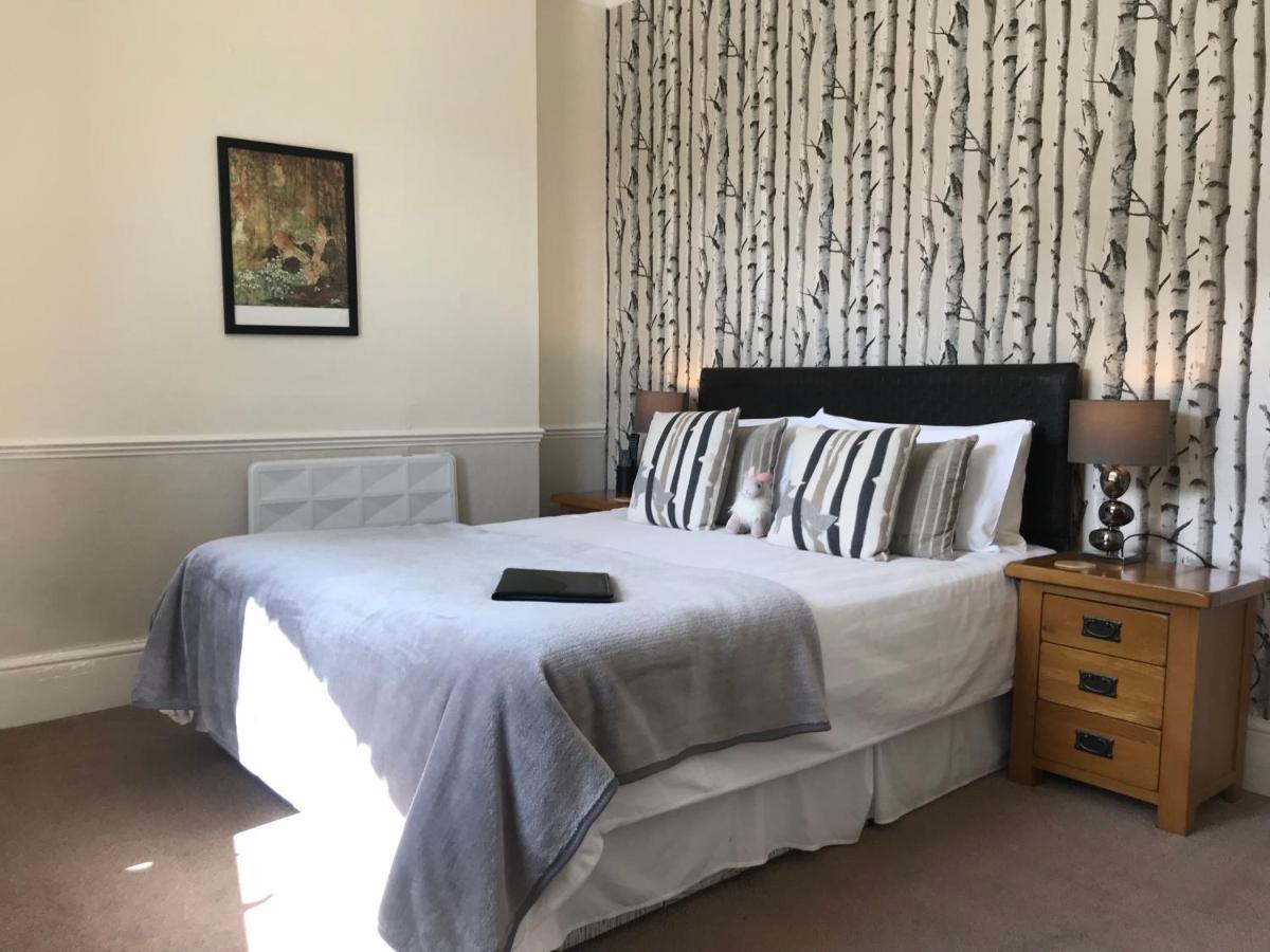 Castle Hill Guest House Lynton Esterno foto
