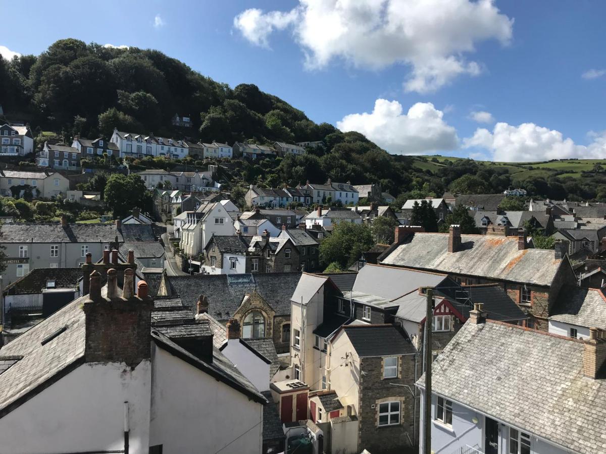 Castle Hill Guest House Lynton Esterno foto
