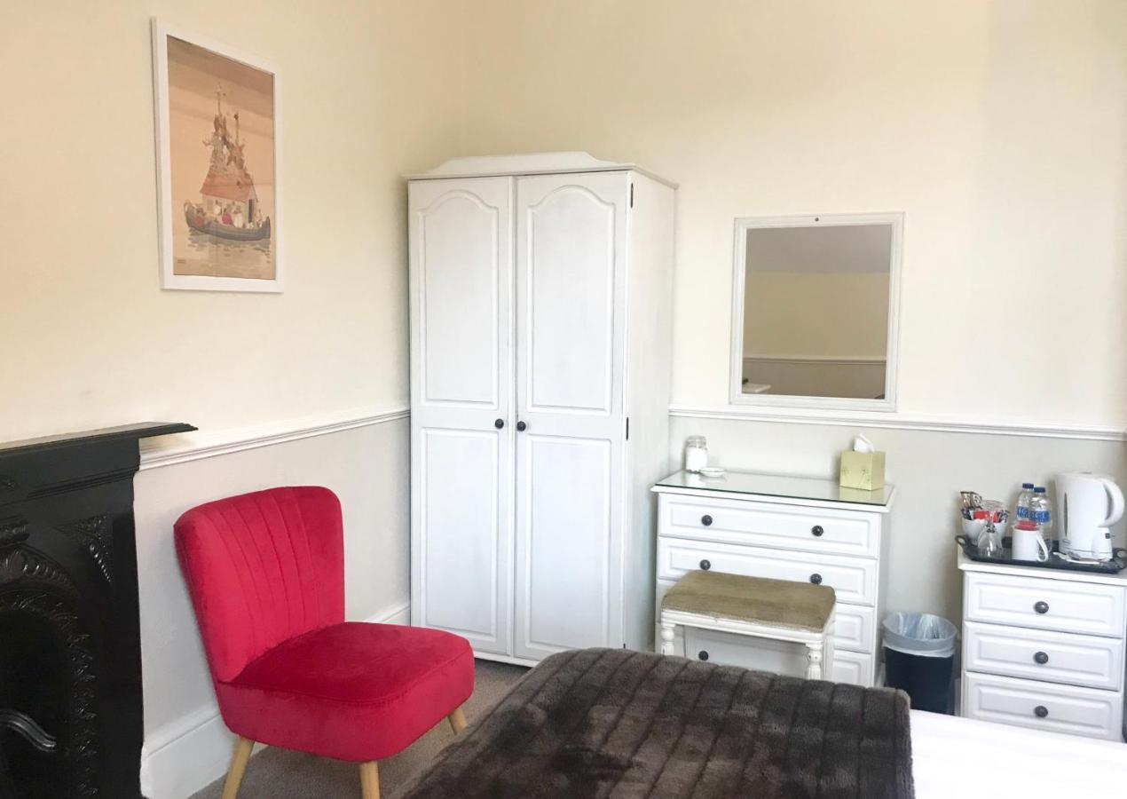 Castle Hill Guest House Lynton Esterno foto