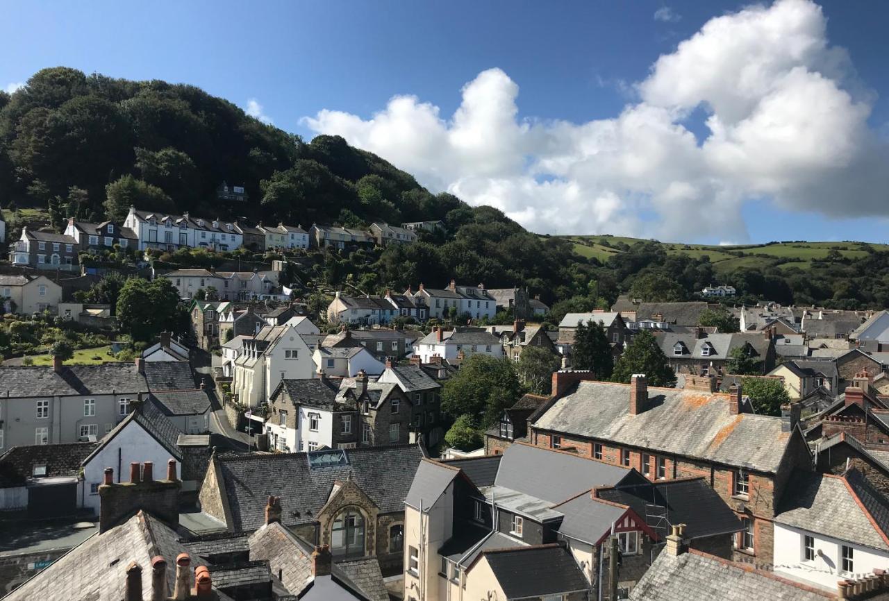 Castle Hill Guest House Lynton Esterno foto