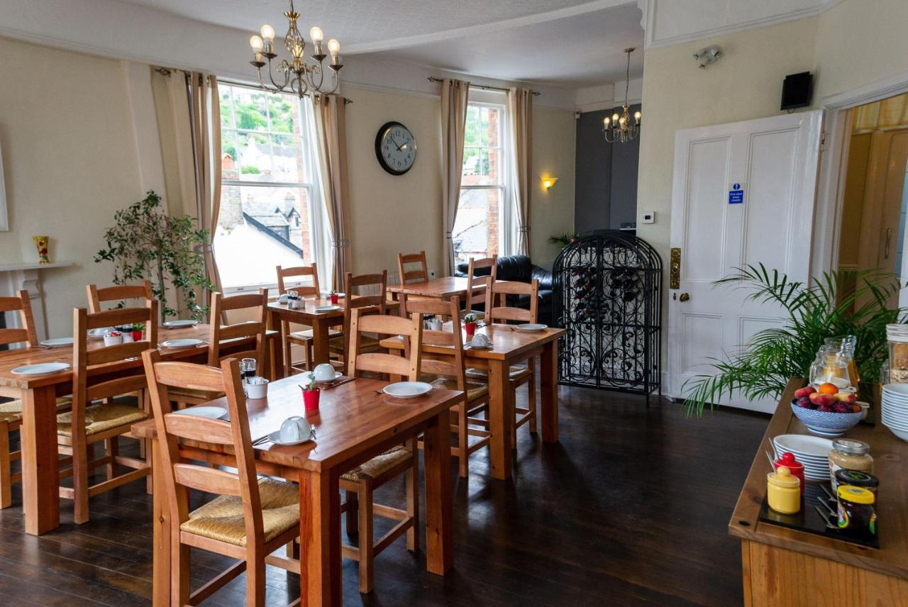 Castle Hill Guest House Lynton Esterno foto
