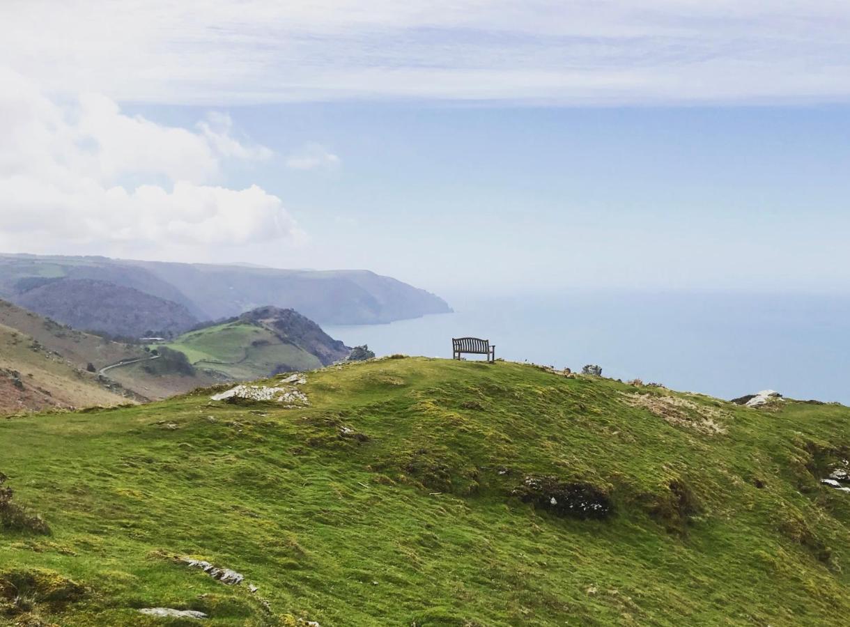 Castle Hill Guest House Lynton Esterno foto